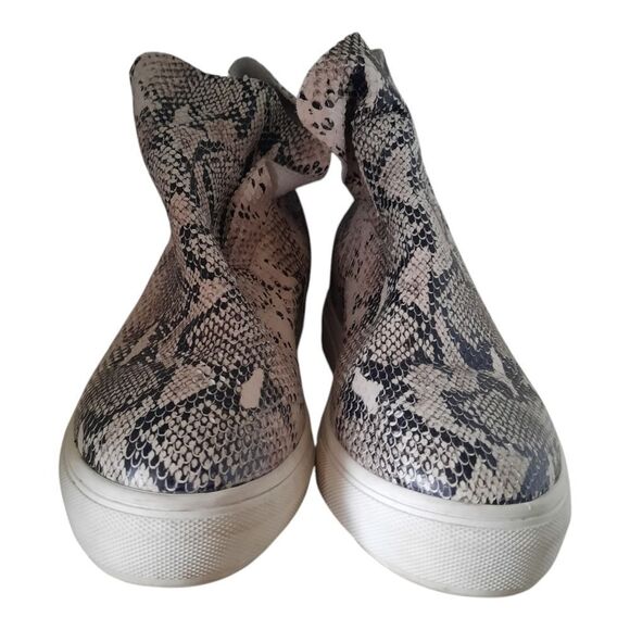 J Slides Snake Print High-Top Sneakers - Picture 2 of 4